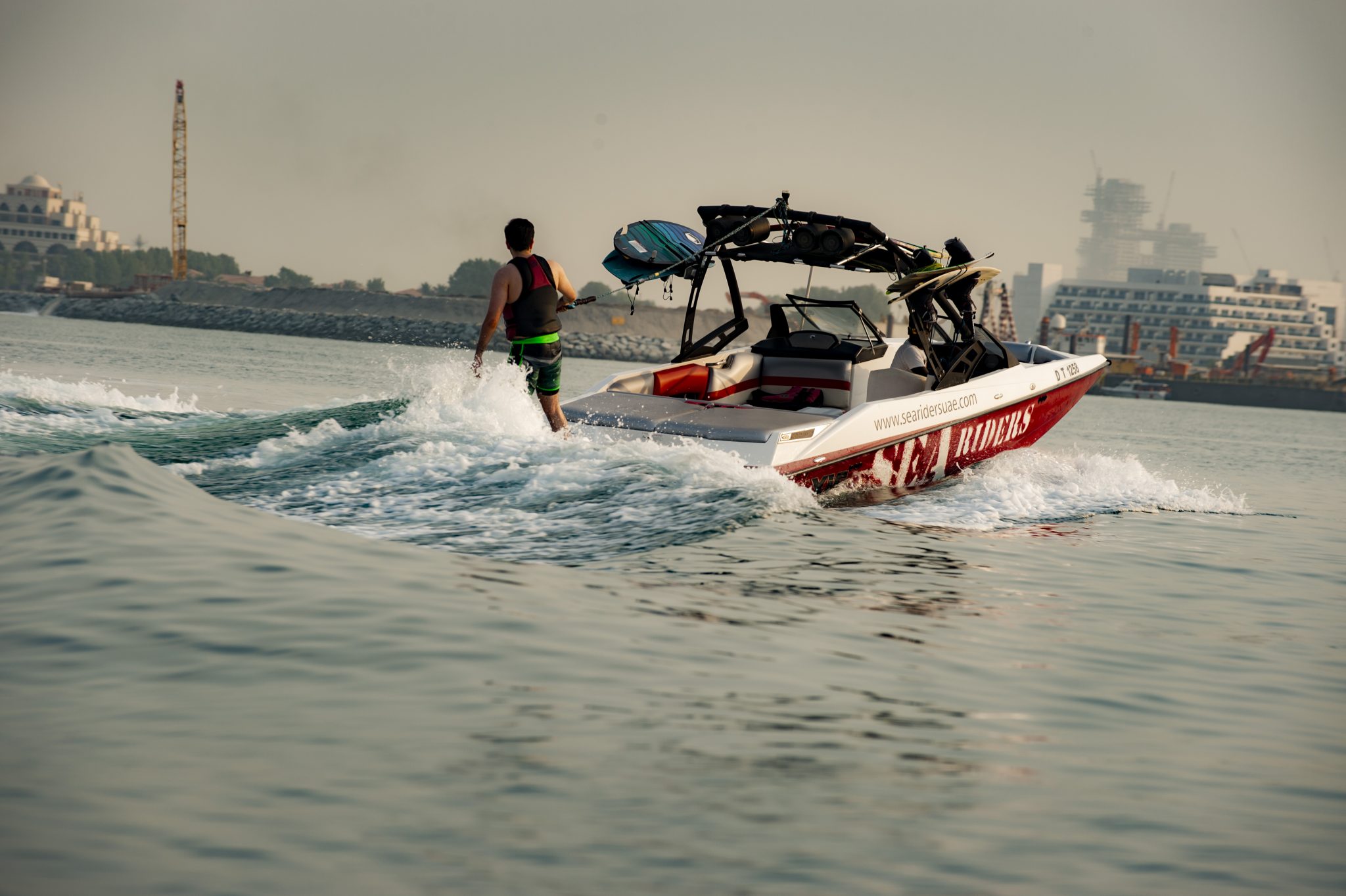Wake surfing in Dubai with seariders